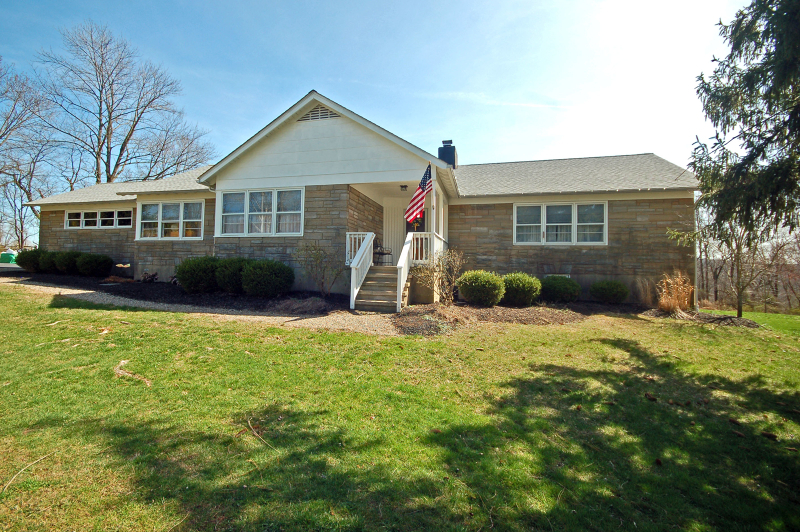 Property Photo:  11 Pleasant View Rd  NJ 08833 