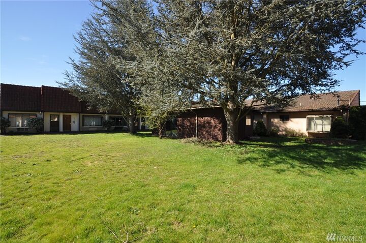 Property Photo:  1012 Columbia Ave 15  WA 98270 