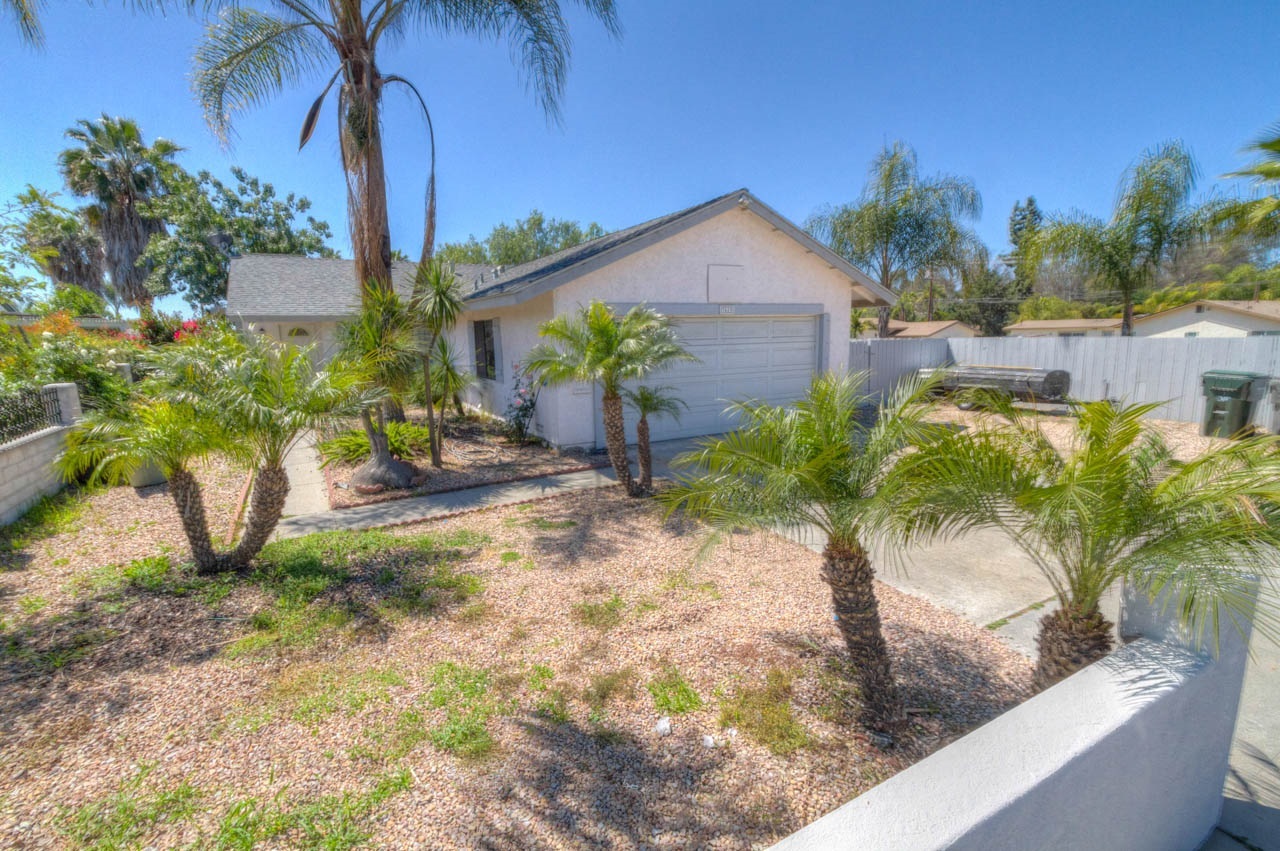 Property Photo: 3619 La Mirada CA 92078