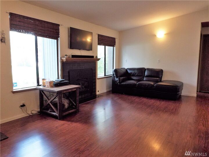 Property Photo:  19725 SE 266th Place  WA 98042 