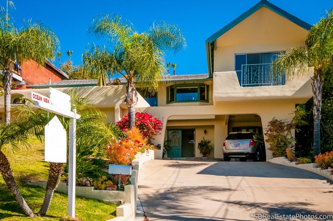 Property Photo:  2350 Geranium  CA 92109 