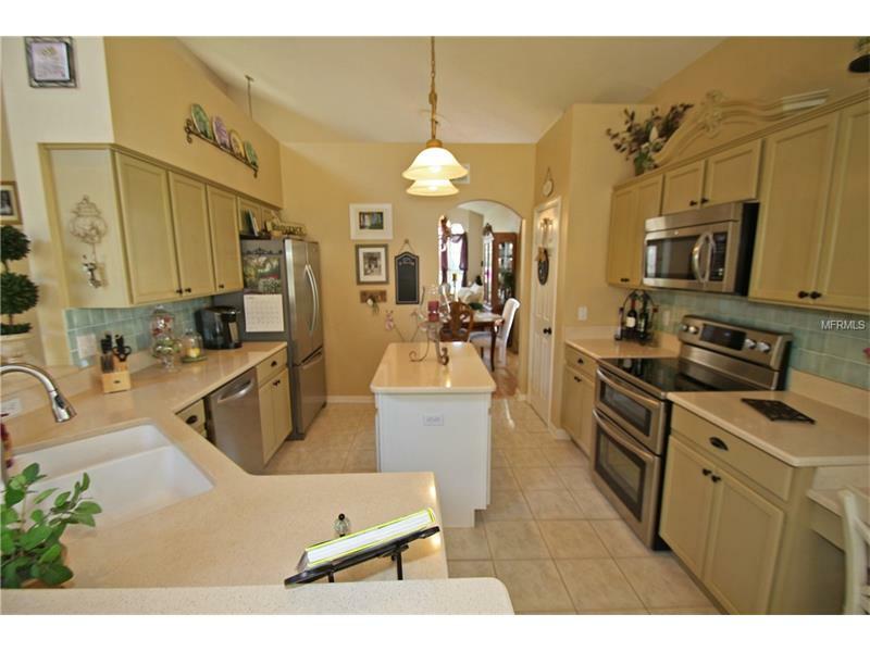 Property Photo: 6068 Jessica Drive FL 32703