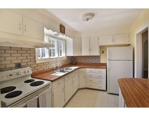 Property Photo:  1 Lincoln St  MA 01833 