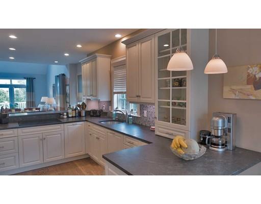 Property Photo: 9 Graystone Circle 9 MA 01890