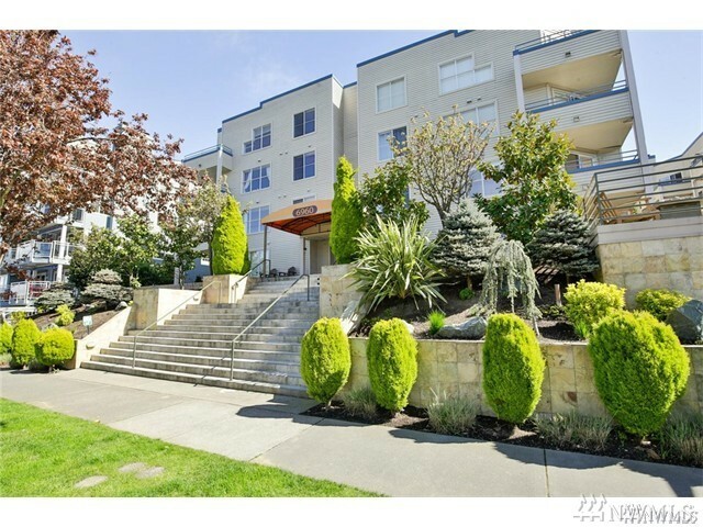 Property Photo:  6960 California Ave SW A202  WA 98136 