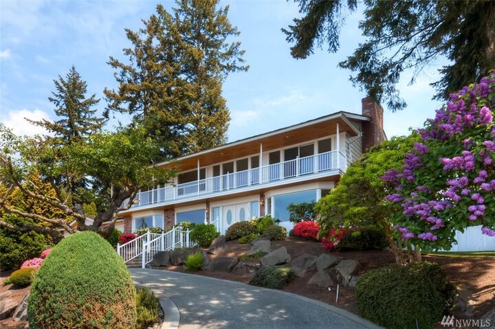 Property Photo: 224 Skyline Drive WA 98020