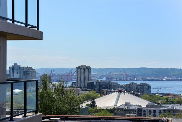 Property Photo: 100 Ward Street 306 WA 98109