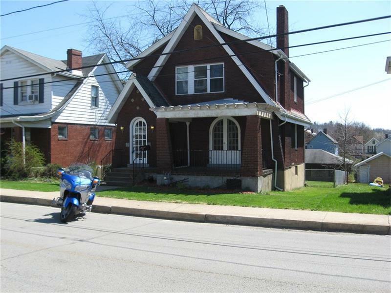 Property Photo:  813 Scott Avenue  PA 15644 