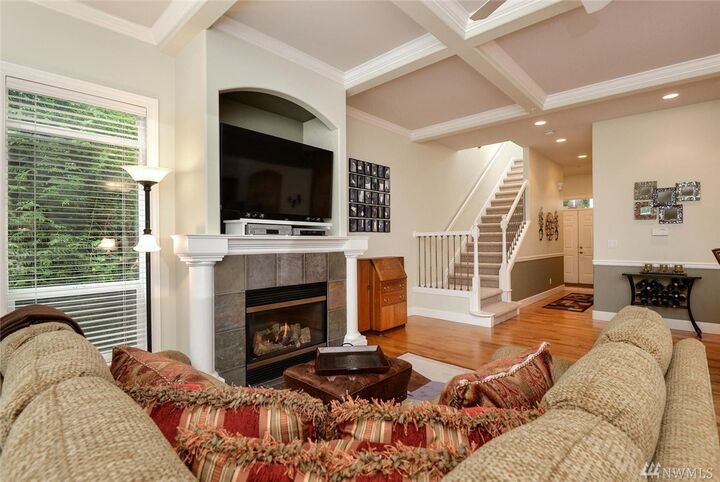 Property Photo:  6855  166th Place SE B5  WA 98006 