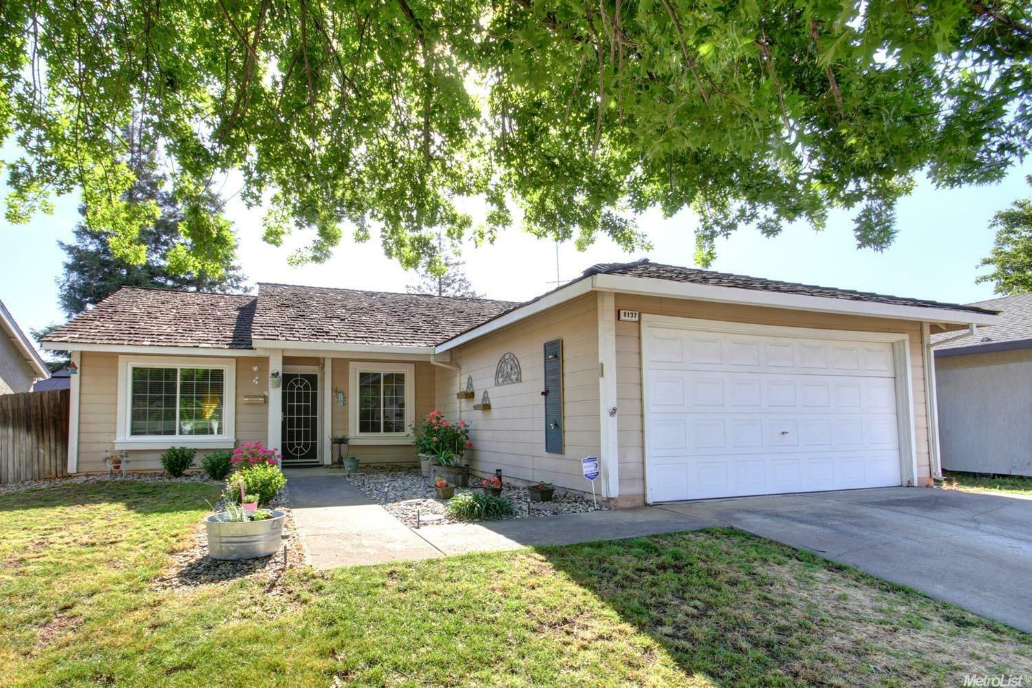 Property Photo:  8137 Armando Court  CA 95828 