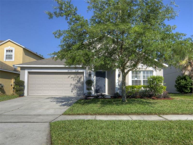 Property Photo:  4509 Northern Dancer Way  FL 32826 