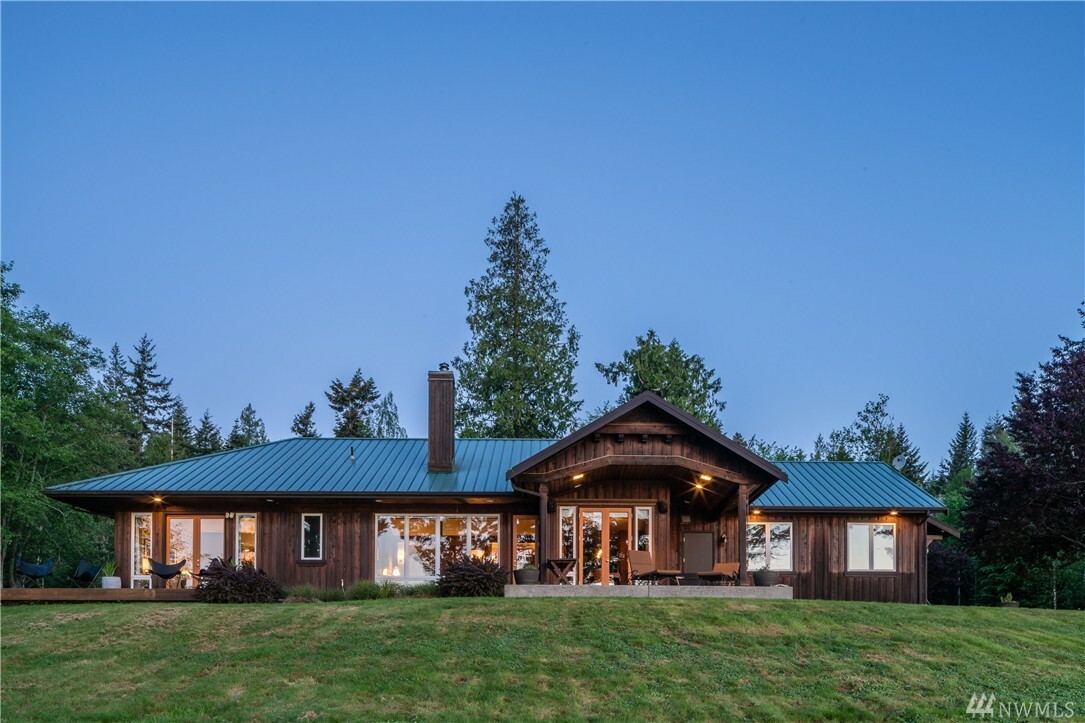 Property Photo:  855 Bakerview Rd  WA 98261 