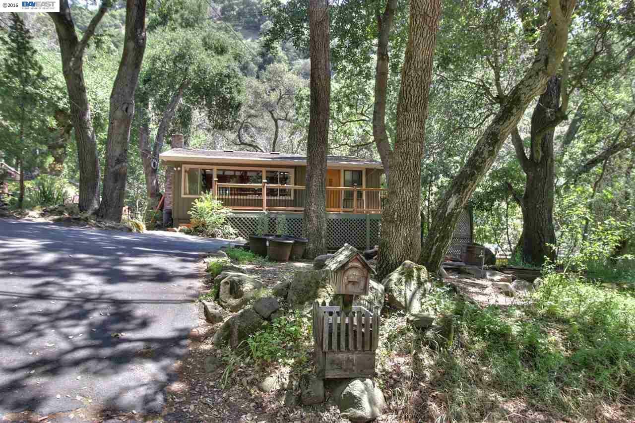 Property Photo:  2011 Kilkare Rd  CA 94586 