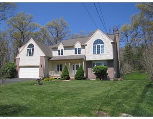 Property Photo:  28 Eaton Pl  MA 01545 