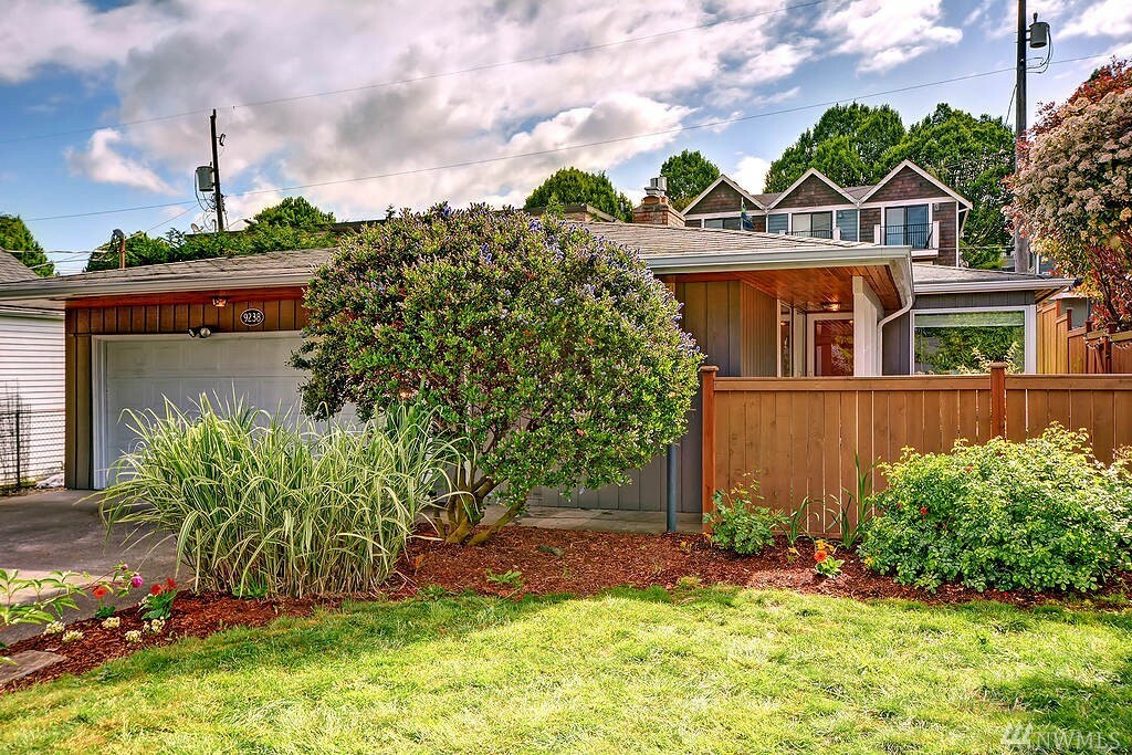 Property Photo: 9238 36th Ave SW WA 98126