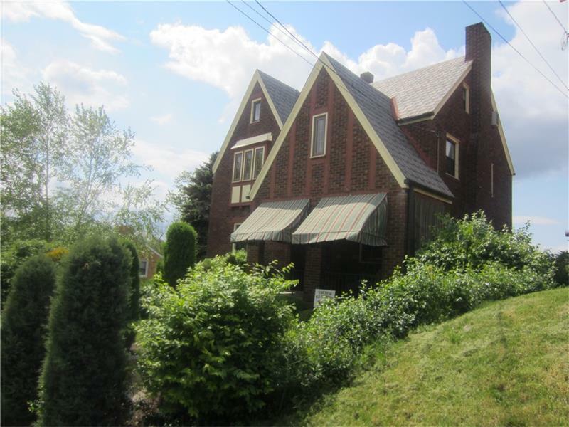 Property Photo:  3040 Earlsmere Ave  PA 15216 