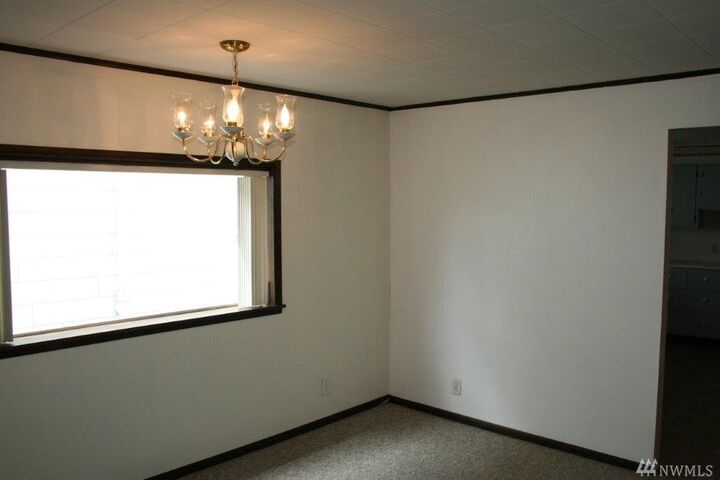 Property Photo:  814 5th St  WA 98221 