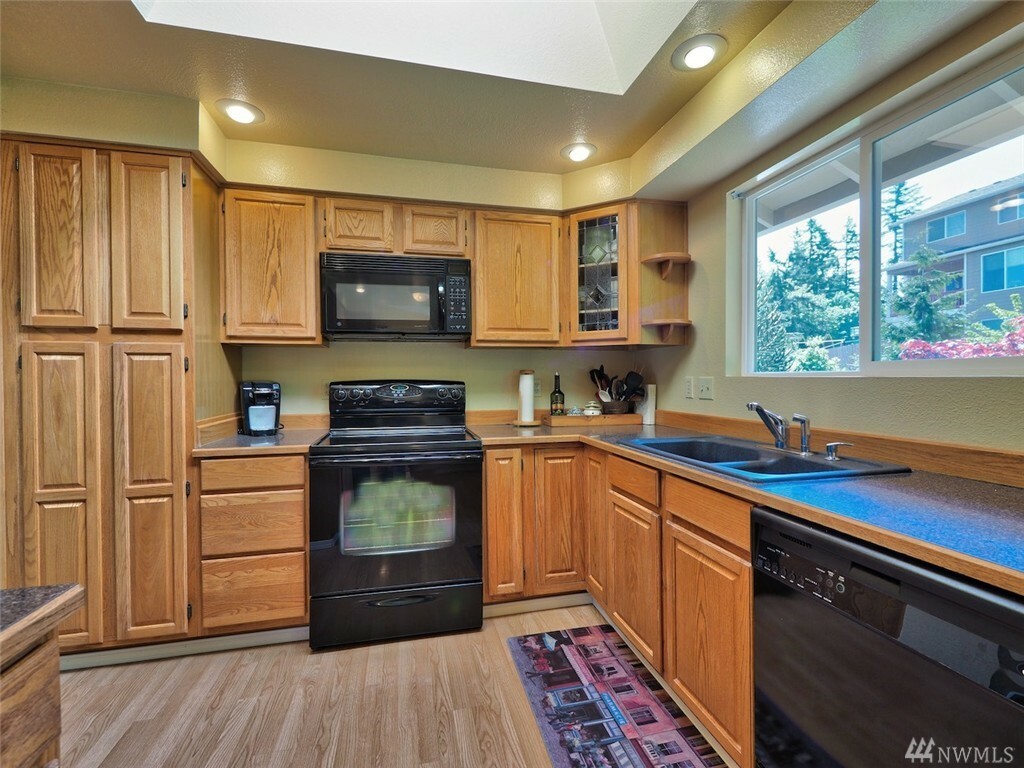 Property Photo:  6119 S 294th St  WA 98001 