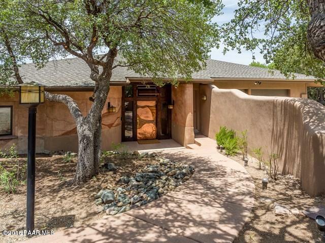 Property Photo:  874 S Granite Street  AZ 86303 