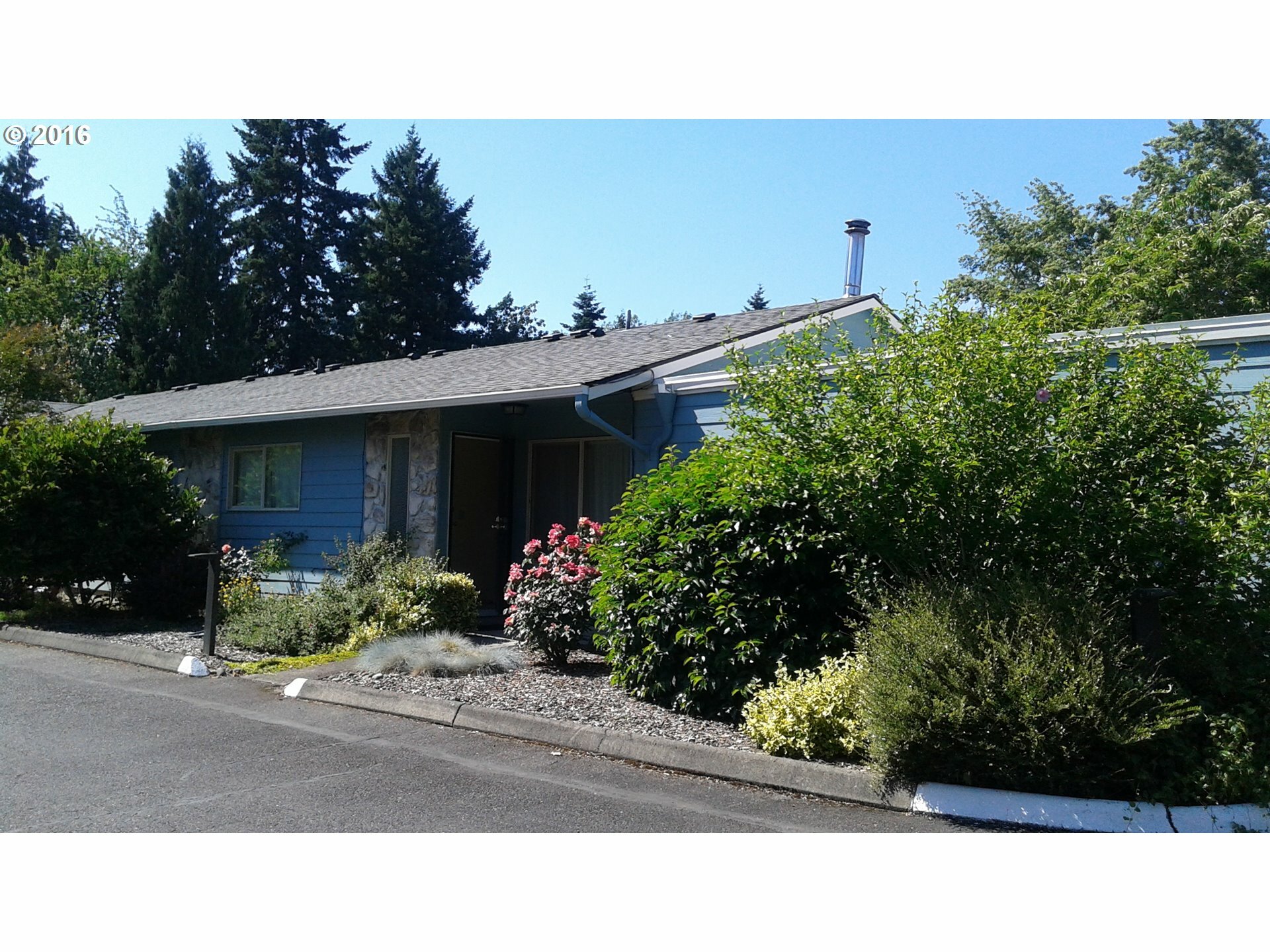 Property Photo: 8417 SW 30th Ave OR 97219