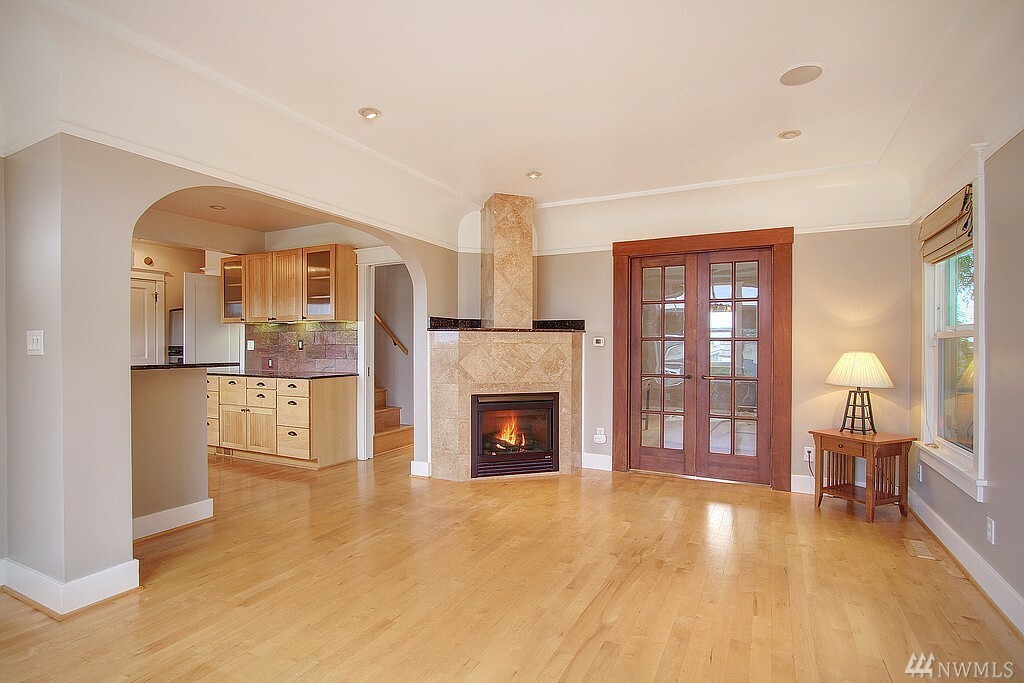 Property Photo: 6736 36th Ave SW WA 98126