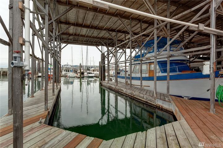 Property Photo:  1600 5th St C-125  WA 98221 