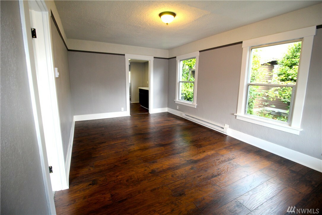 Property Photo: 1214 S Union St WA 98405