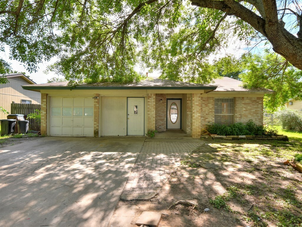 Property Photo:  1900 Bradmore Drive  TX 78664 