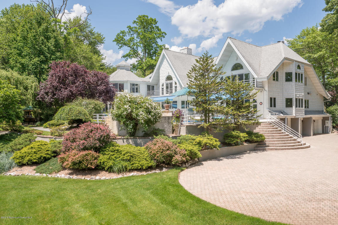 Property Photo:  23 Mitchell Place  NJ 07739 