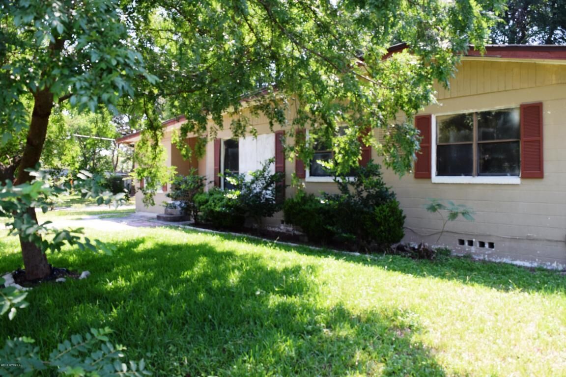 Property Photo:  6642 Pine Summit Drive  FL  