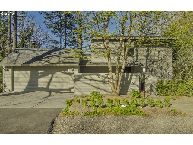 Property Photo:  4155 SW Greenleaf Ct  OR 97221 