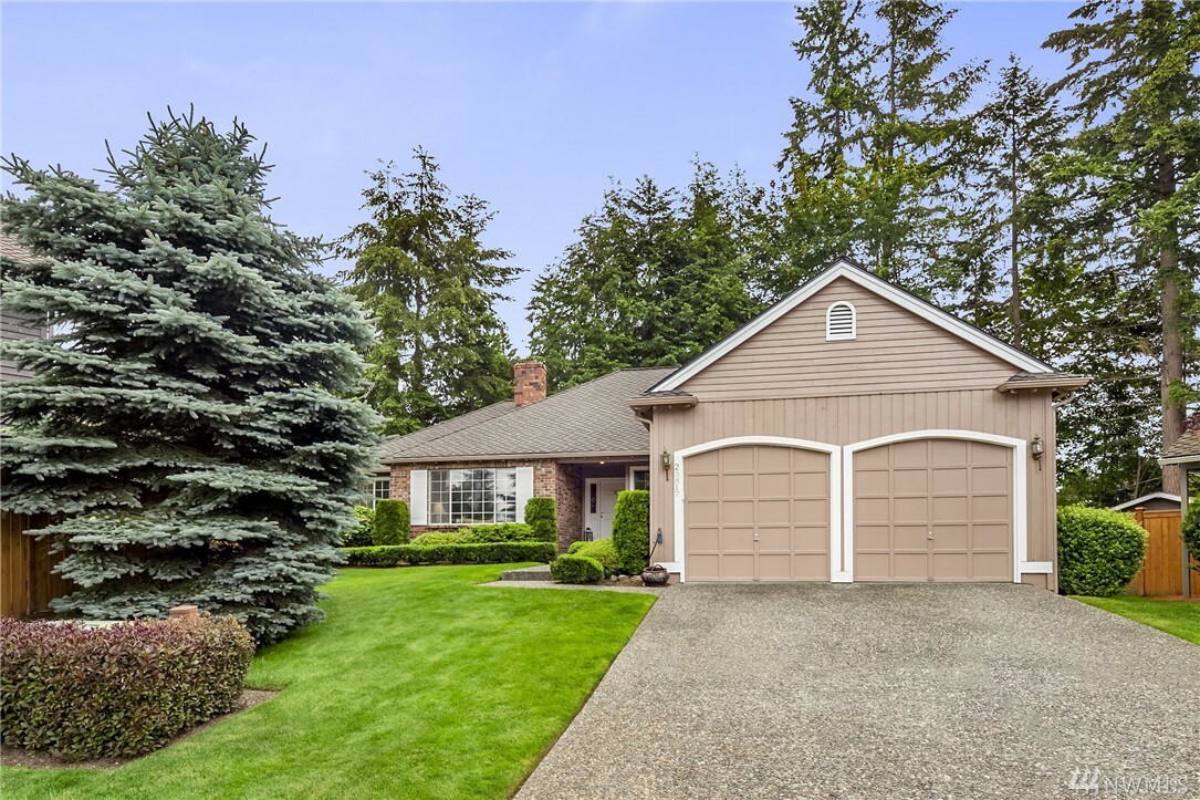 Property Photo:  23817 SE 41st St  WA 98029 