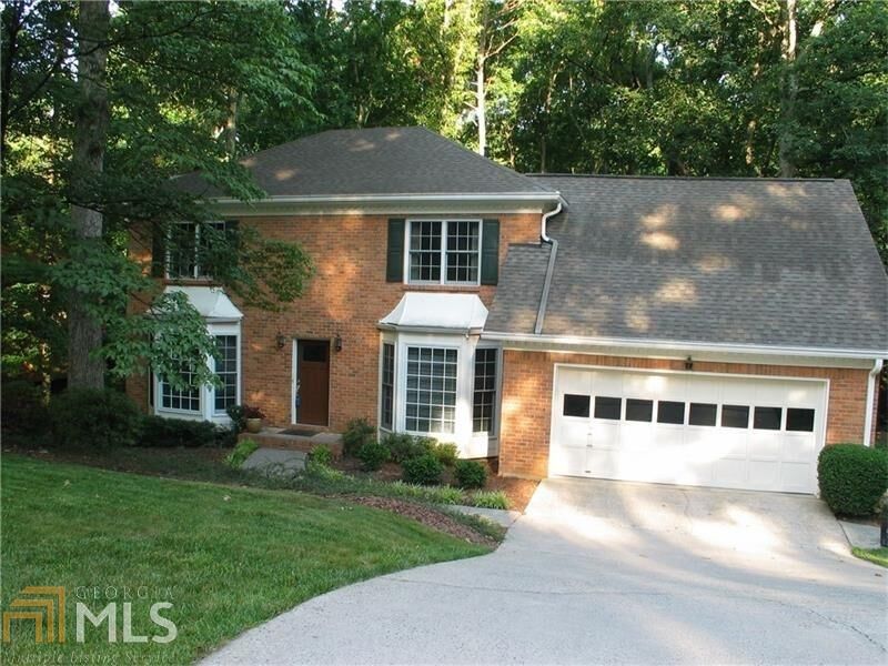 Property Photo:  325 Ridge Ct  GA 30076