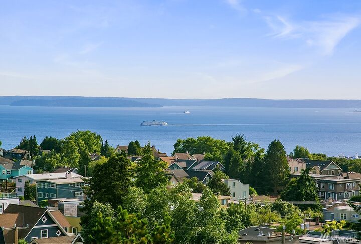 1949 8th Ave W  Seattle WA 98119 photo