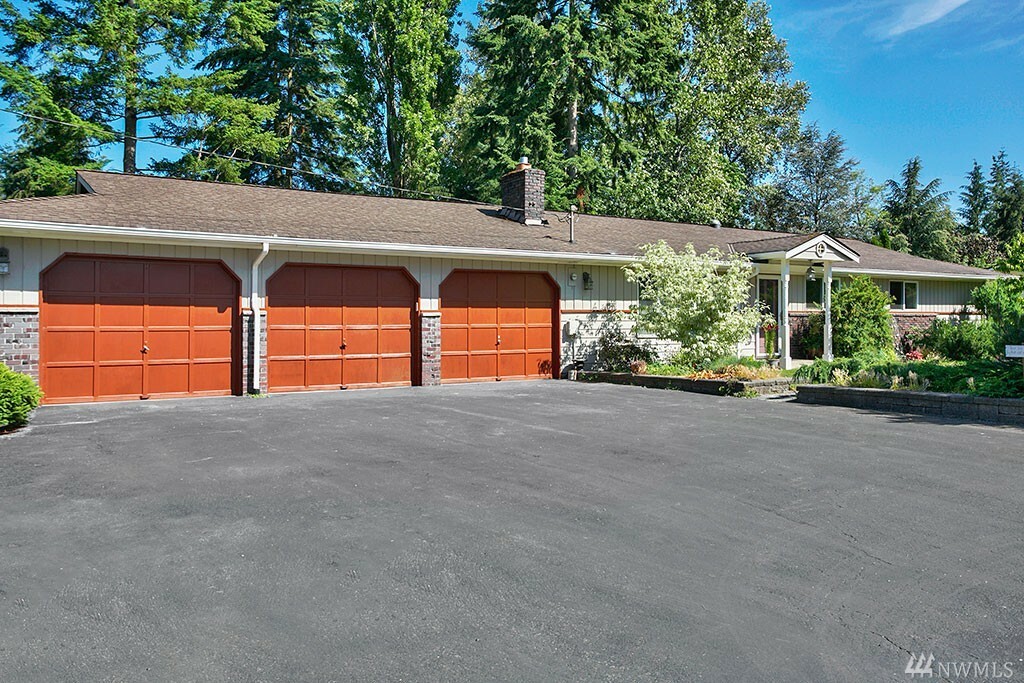 Property Photo: 13309 47th Dr NE WA 98271