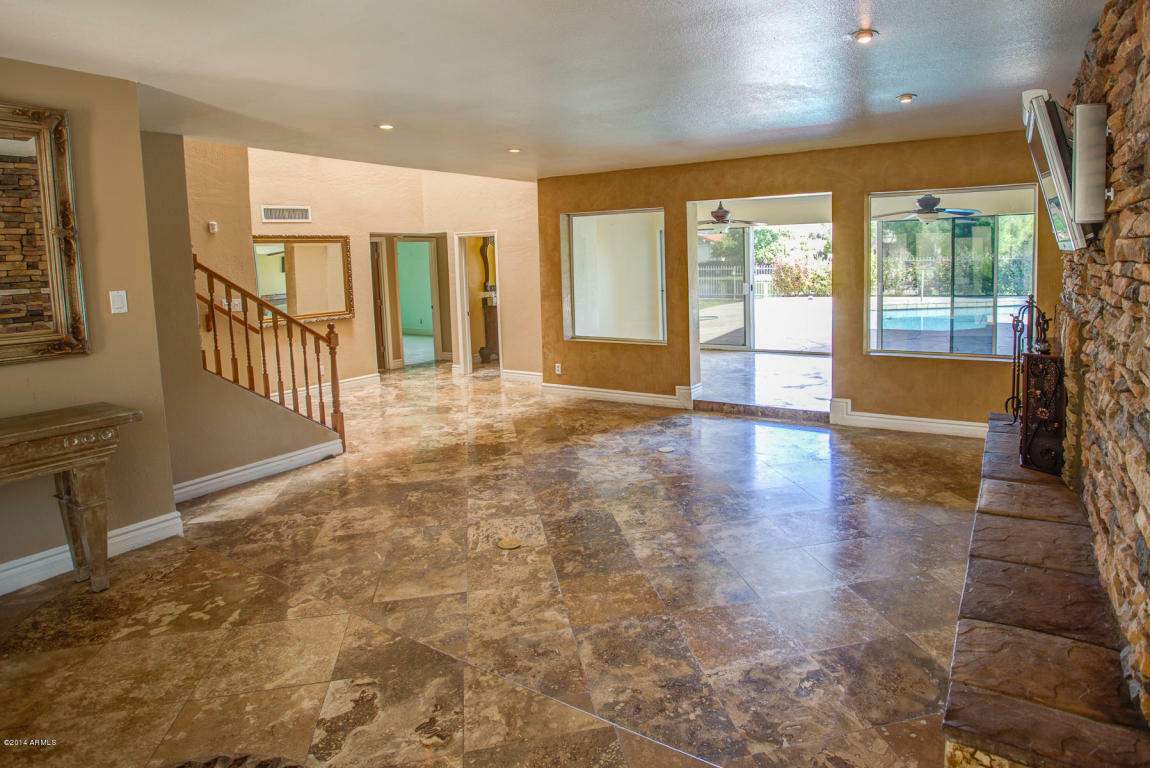 Property Photo: 8246 E Del Cadena Drive AZ 85258