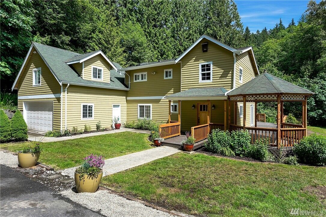 Property Photo: 1471 Old Samish Rd WA 98229