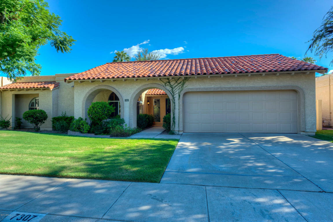 Property Photo: 7307 E Echo Lane AZ 85258