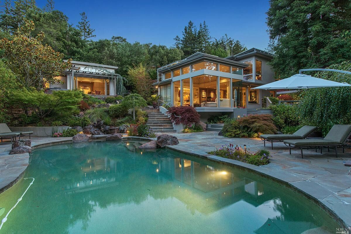 Property Photo: 145 Hillcrest Avenue CA 94904