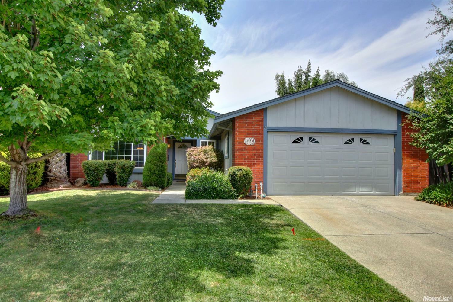 Property Photo:  8559 Tay Way  CA 95826 