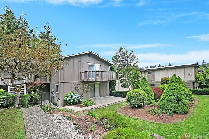 10000 SE 6th St A 1  Bellevue WA 98004 photo