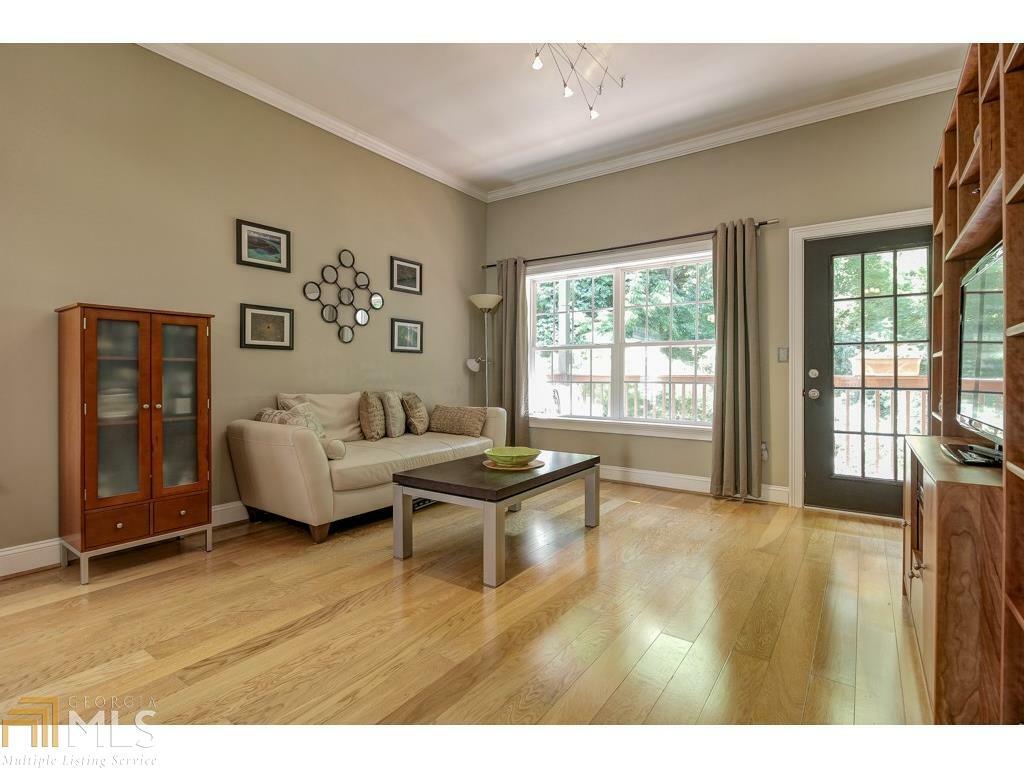 Property Photo: 1635 Briarcliff Rd 10 GA 30306