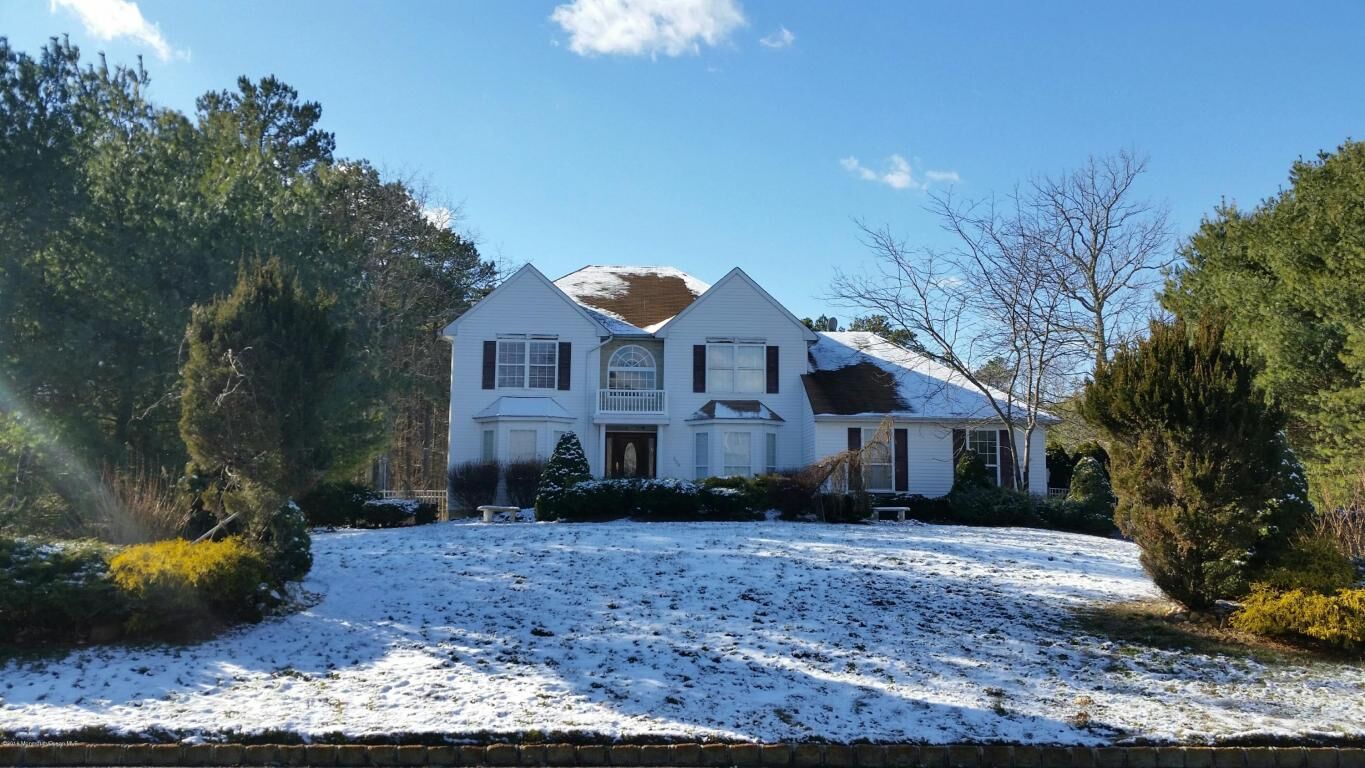 Property Photo:  609 Winterberry Boulevard  NJ 08527 