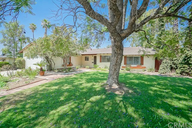 Property Photo: 565 W Campus View Drive CA 92507