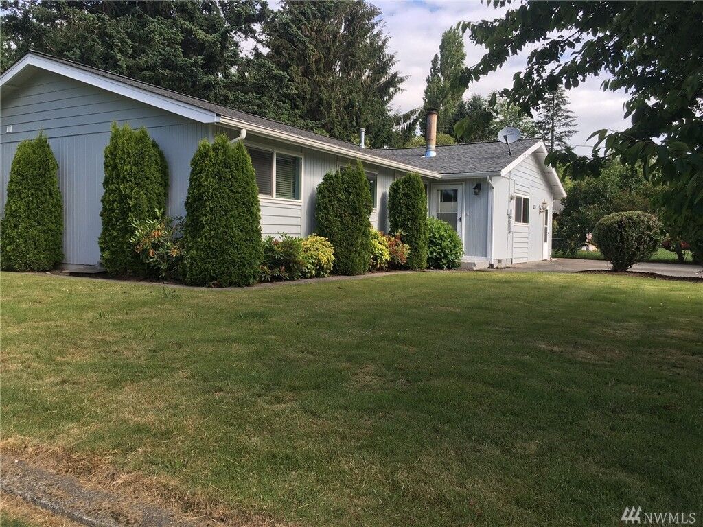 Property Photo: 6125 Malloy Ave WA 98248