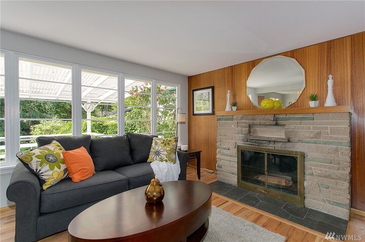 Property Photo: 2125 NE 62nd Street WA 98115