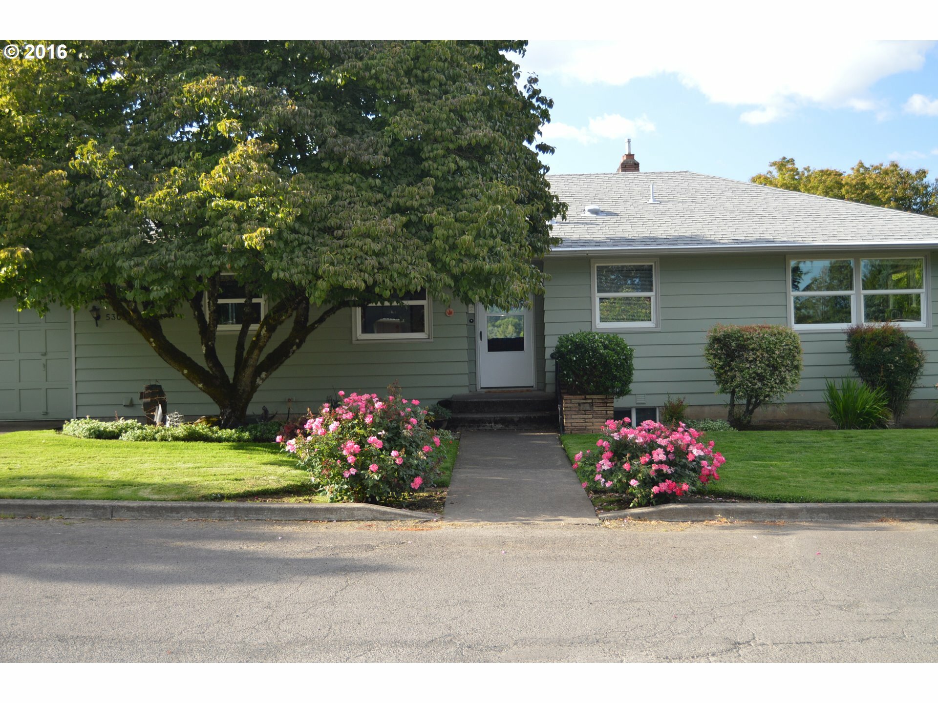 Property Photo: 5309 SW Martha St OR 97221