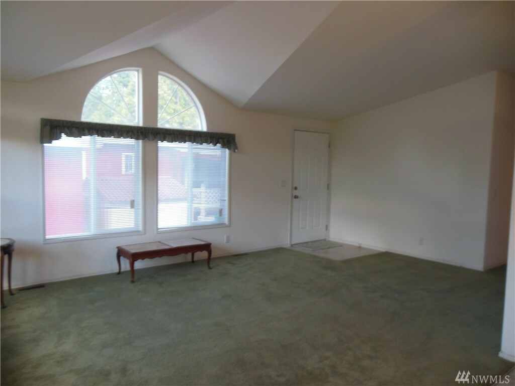 Property Photo:  4000 Flynn St 5  WA 98229 