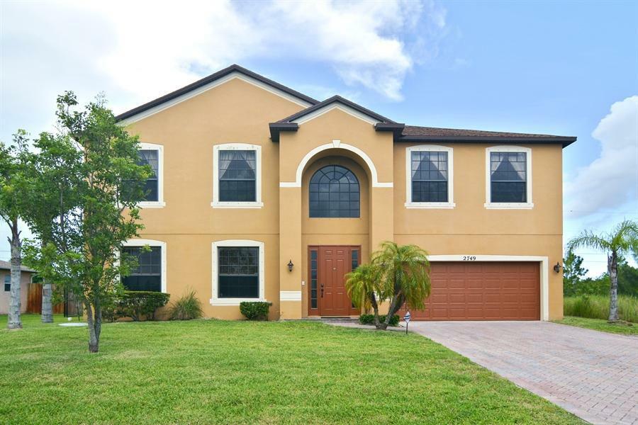 Property Photo:  2749 SW Onaway Avenue  FL 34987 