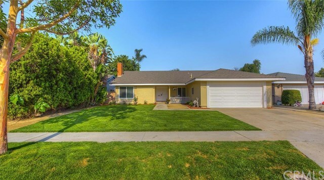 Property Photo: 2514 N Eastwood Avenue CA 92705